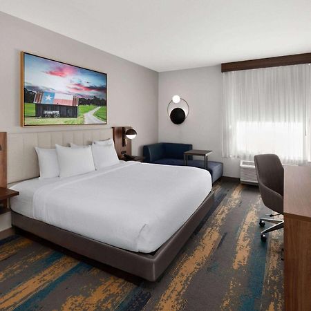 La Quinta Inn & Suites By Wyndham San Antonio At The Rim Eksteriør bilde